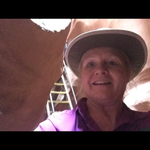 Meet your Posher, Kelly - Picture 1 of 1